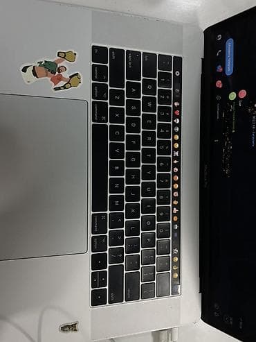 macbook 11: Apple MacBook Pro 15" с Touch Bar (серия 2017) - Экран Retina — 3