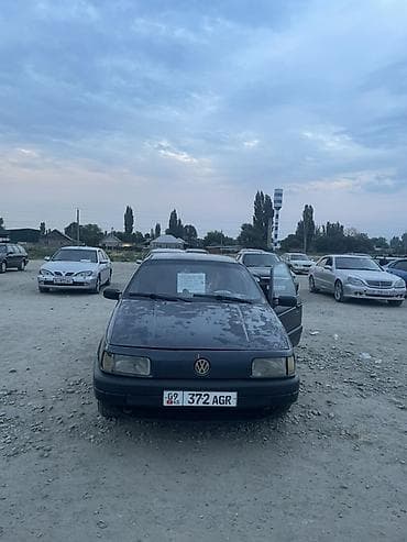 byd e6: Volkswagen Passat: 1988 г., 1.8 л, Механика, Бензин, Седан — 3