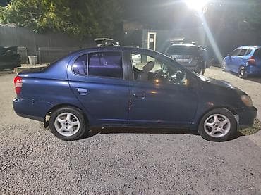дешевые машина: Toyota Echo: 2001 г., Автомат, Бензин, Седан — 5