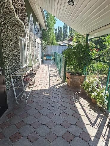 Үйлөр: 📌В селе Ак-суу продаётся дом на участке 16 соток. ▪️Предлагается — 3