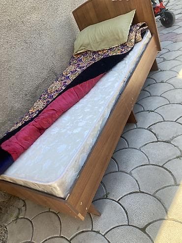 sofa bed: Односпальная кровать, Б/у, С матрасом, длина - 190 см — 3