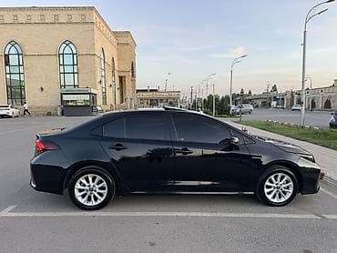 crv 1: Toyota Corolla: 2020 г., 1.8 л, Вариатор, Гибрид, Седан — 6