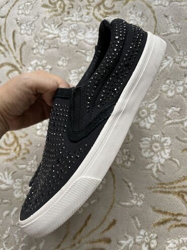 Мокасины и лоферы: Слипоны фирменные хорошего качества 
38 размер 
В идеальном состоянии — 2