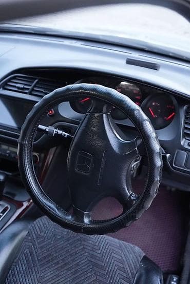 фит рул: Honda Accord: 1999 г., Седан — 8