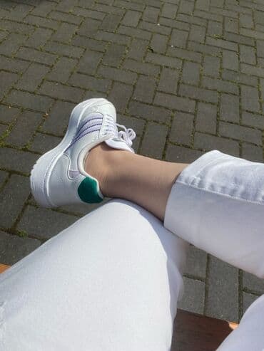 обувь кеды: Кроссовки, 38, Adidas, Б/у, цвет - Белый — 1