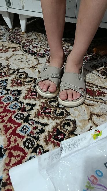 heelys кроссовки: 1200сом новый хороший качество размер 29р — 2