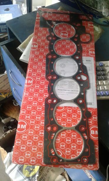 e39: Прокладка под головку на bmw e39 м 54(гбц) мотор 25.28.3мякая — 1