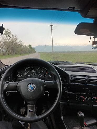 мерседес бенз а: BMW 5 series: 1992 г., 2.5 л, Механика, Бензин, Седан — 8