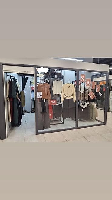Продается бутик в новом Караване 3 этаж 13 кв at lalafo.kg Продается бутик в новом Караване 3 этаж 13 кв