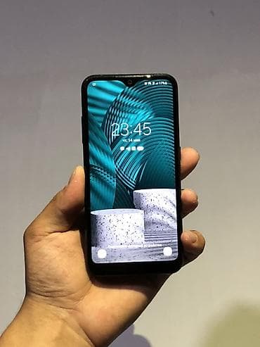 Samsung Galaxy A01, Б/у, 16 ГБ, цвет - Черный, 1 SIM