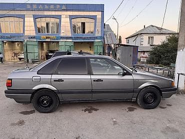 Продажа авто: Volkswagen Passat: 1989 г., 1.8 л, Механика, Бензин, Седан — 1