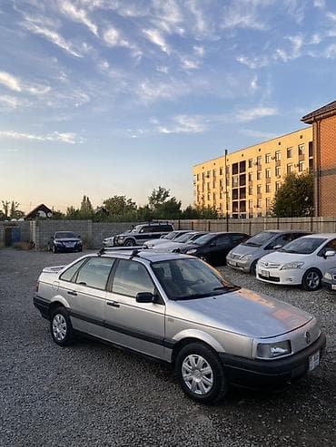Транспорт: Volkswagen Passat: 1991 г., 1.8 л, Механика, Бензин, Седан — 1