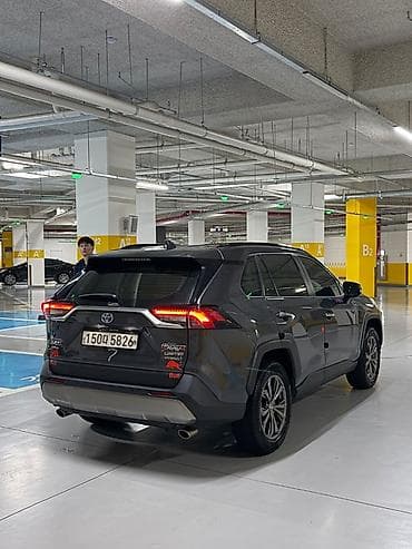 prius plus: Toyota RAV4: 2022 г., 2.5 л, Автомат, Гибрид, Кроссовер — 3