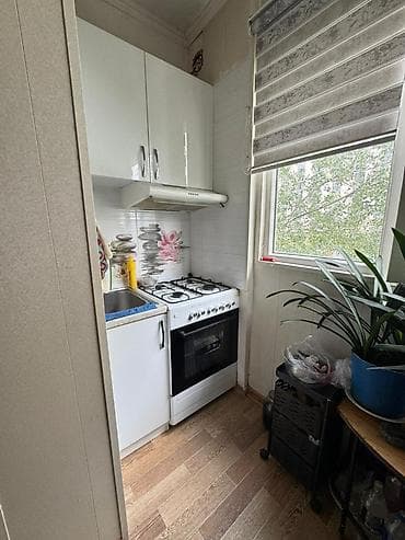 Квартиры: 2 комнаты, 52 м², Джал мкр (в т.ч. Верхний, Нижний, Средний) 106 серия, 3 этаж — 3