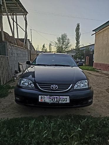 Toyota Avensis: 2003 г., 1.8 л, Механика, Бензин, Универсал at lalafo.kg Toyota Avensis: 2003 г., 1.8 л, Механика, Бензин, Универсал