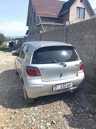 Toyota Yaris: 2000 г., 1.3 л, Робот, Бензин, Хэтчбэк