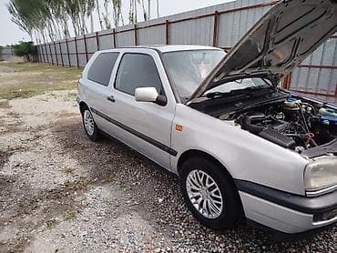 Volkswagen Golf: 1990 г., 1.8 л, Механика, Бензин, Хэтчбэк — 5