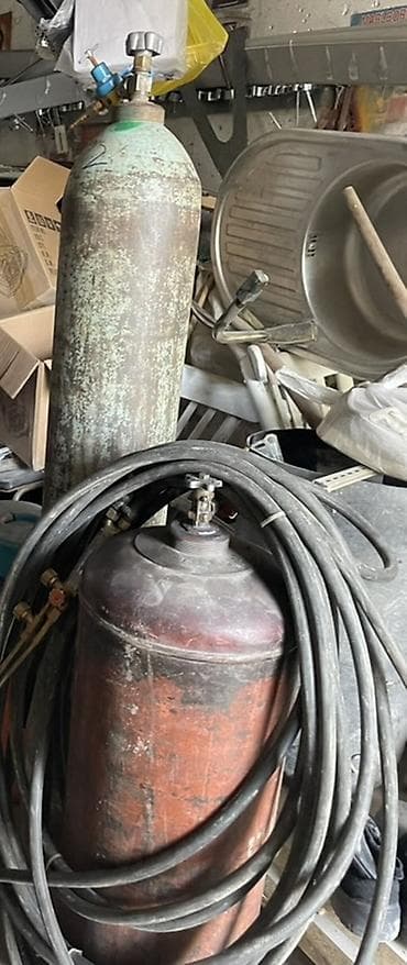 газа сварка: Комплект для газовой резки/сварки. Состав: - Баллон кислородный с — 2