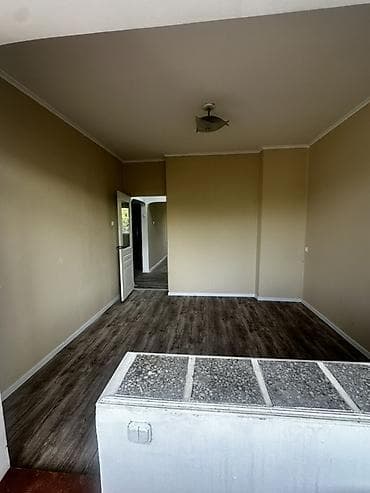 104 кв: 2 комнаты, 48 м², 105 серия, 3 этаж, Старый ремонт — 4