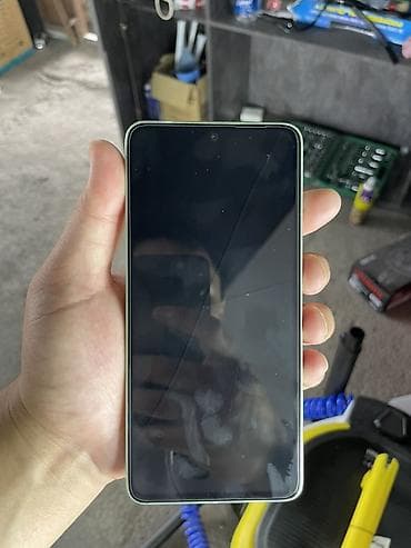 х периа: Redmi, Redmi Note 13, Б/у, 256 ГБ, цвет - Зеленый, 2 SIM, eSIM — 2