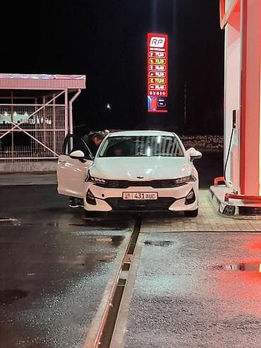 хундай аванте 1: Kia K5: 2021 г., 2 л, Автомат, Бензин, Седан — 4
