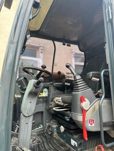 полировычный машынка: Экскаватор, Hyundai, 2017 г., Колесный — 5