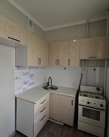 royal construction: 1 комната, 36 м², Элитка, 5 этаж, Косметический ремонт — 3