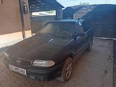 Унаа сатуу: Opel Astra: 1995 г., 1.6 л, Кол менен иштөөчү, Бензин, Универсал — 2