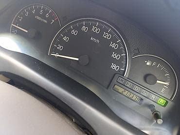 транс: Toyota Ipsum: 2001 г., 2.4 л, Автомат, Бензин, Универсал — 6