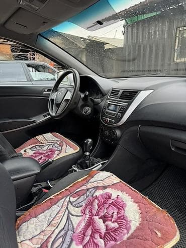 kia sportage 1: Hyundai Solaris: 2014 г., 1.4 л, Механика, Бензин, Седан — 6