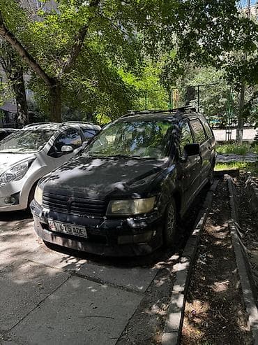 поджеро продажа: Mitsubishi Space Wagon: 1999 г., 2.4 л, Механика, Бензин, Универсал — 1