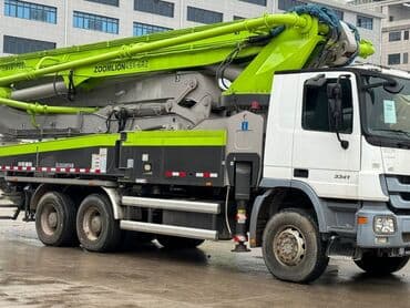 Продаю Автобетононасос Зумлион 49 метров, год 2012, после