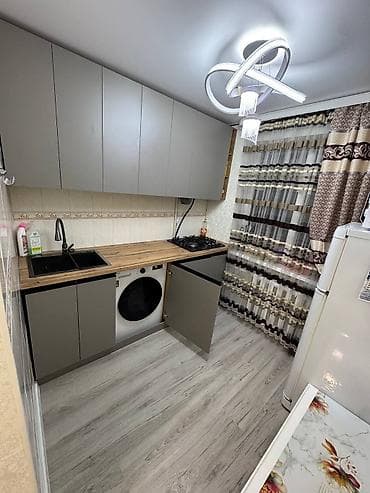 продаю квартиру 12 микрорайон: 2 комнаты, 47 м², 104 серия, 4 этаж, Евроремонт — 2