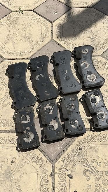 l7 pro: Комплект тормозных колодок Lexus Новый, Оригинал — 2