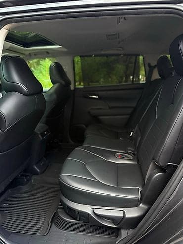 Кызматтар: Ижарага берем Toyota Highlander, Күнүмдүк, Айдоочусуз, | Күрөө, 18 жаштан баштап — 5