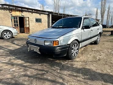 воздушный фильтр корпус: Volkswagen Passat: 1990 г., Седан — 6