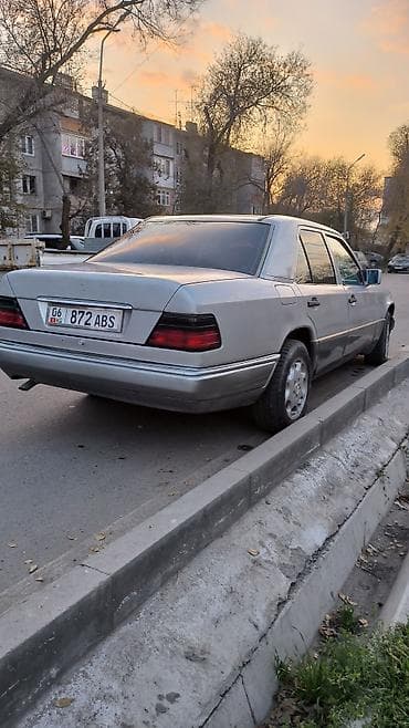 legion 7: Mercedes-Benz W124: 1994 г., 2 л, Ручные, Бензин, Седан — 4