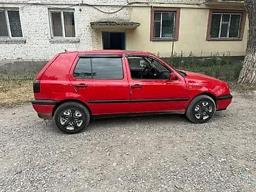 Продажа авто: Volkswagen Golf: 1993 г., 1.6 л, Механика, Бензин, Хэтчбэк — 3