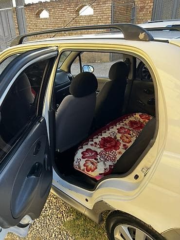 Транспорт: Daewoo Matiz: 2010 г., 0.8 л, Механика, Бензин, Хэтчбэк — 7
