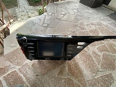 sharp aquos 601sh: Штатная мультимедийная система Toyota (головное устройство с панелью) — 3