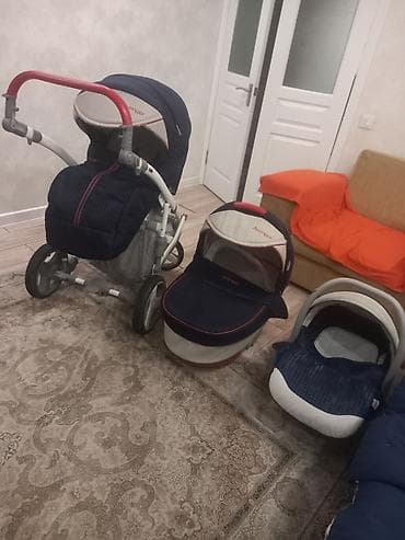 коляски трансформеры: Детская коляска-трансформер 3 в 1 Avenger (цвет: темно‑синий/молочный — 1