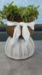 Садовые инструменты и инвентарь: Изделия из ротанга.Принимаем заказы звонить на номер — 11