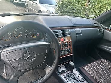 мерсс 210: Mercedes-Benz E-Class: 1996 г., 2.3 л, Автомат, Бензин, Седан — 3
