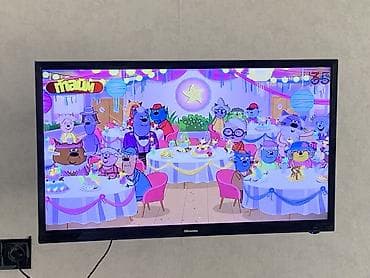 Телевизор Hisense, диагональ 32" (примерно 81 см). ЖК-экран с