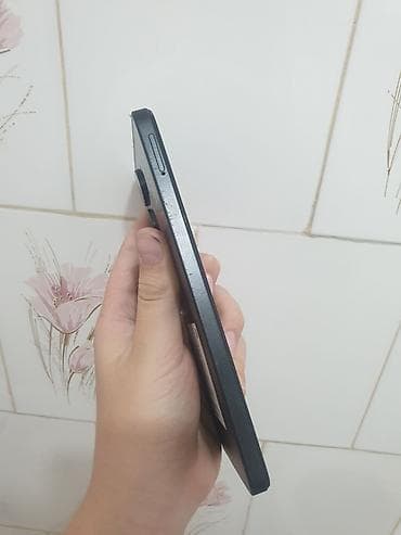 Аудиотехника: Poco C65, Б/у, 256 ГБ, цвет - Черный, 2 SIM — 8