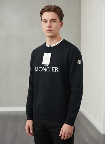 Подборка стильных вещей и аксессуаров: 1) Свитшот Moncler, черный -