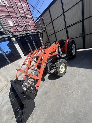 Мини-тракторы Kubota: Мини-трактор Kubota GL 29 с фронтальным погрузчиком Высота подьема 2.5 — 1