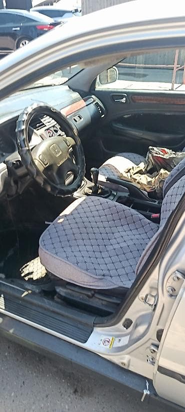 мерс 202 бампер: Honda Accord: 2002 г., 2 л, Механика, Бензин, Седан — 3
