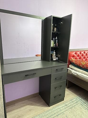 тумба с зеркалой: Туалетный столик, Б/у, С зеркалом, цвет - Серый, ЛДСП — 5