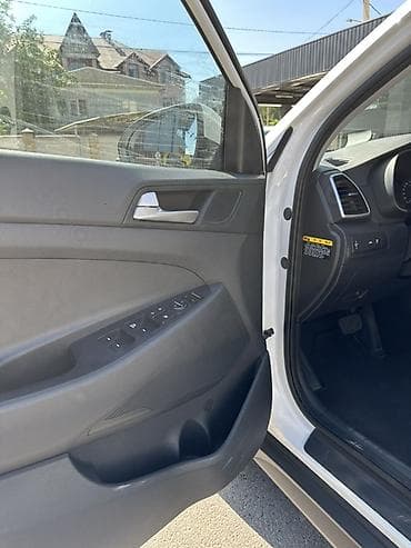 нета у про машина: Hyundai Tucson: 2019 г., 1.6 л, Автомат, Дизель, Кроссовер — 8
